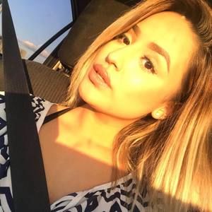 Meet your Posher, Ebony